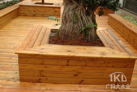 防腐木樹池坐凳制作